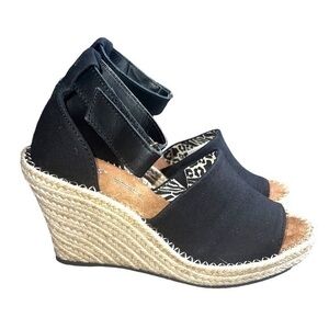 New ▶️ Toms ◀️ Black Canvas 
Espadrille Wedge Sandal Black Size
US 7.5